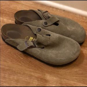 Birkenstock taupe clogs size 39
